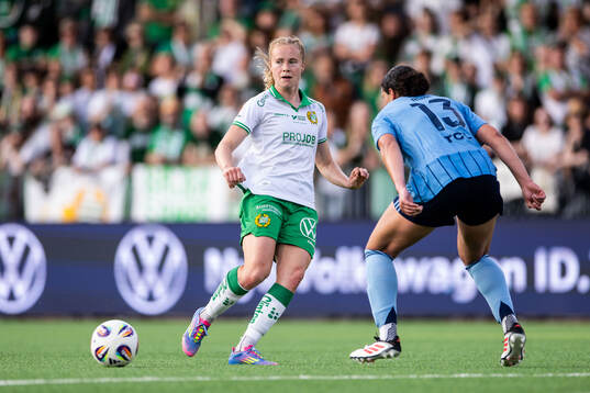 Hammarbys Smilla Vallotto och Djurgårdens Elsa Pelgander