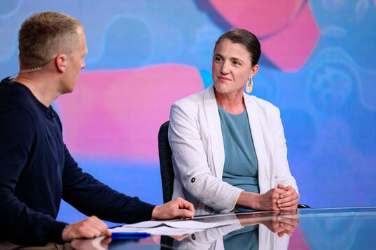 Expert Kirsten van de Ven i studion