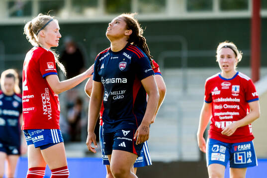 Rosengårds Jo-Anne Agbor Tataw Cronquist deppar