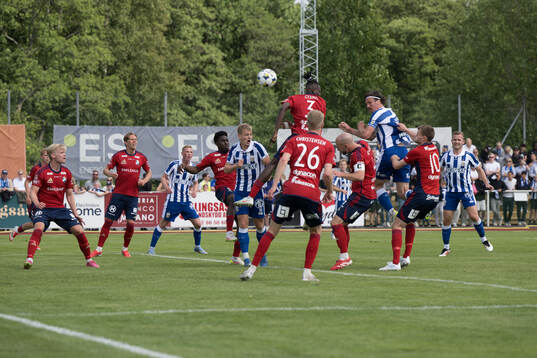 IFK Göteborgs Gustav Svensson gör 1-0