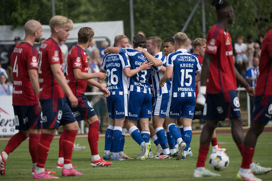 IFK Göteborgs Gustav Svensson jublar