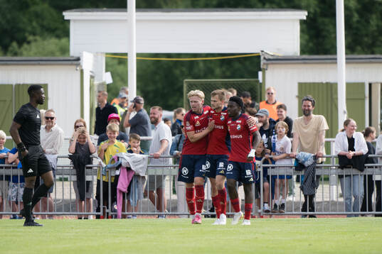 Östers Oskar Gabrielsson, Oscar Uddenäs och Raymond Adjei