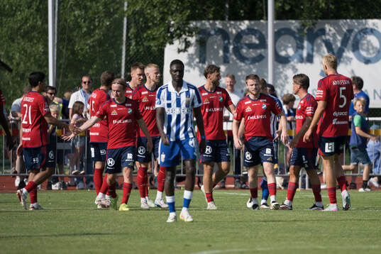 Östers Daniel Ljung jublar