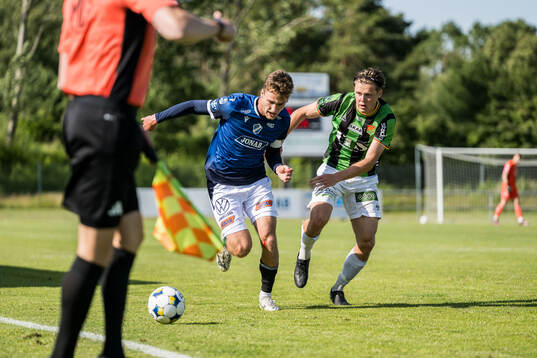 Halmstads Villiam Granath och GAISs Axel Henriksson