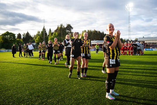 Häckens Johanna Fossdalsá Sørensen, Matilda Nildén och