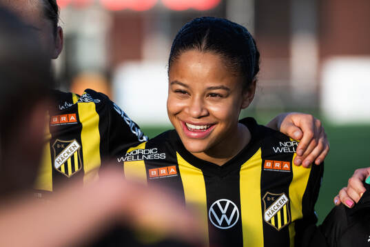 Häckens Felicia Schröder