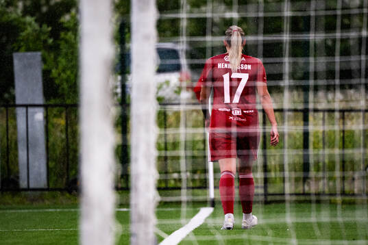 Piteås Selina Henriksson lämnar planen
