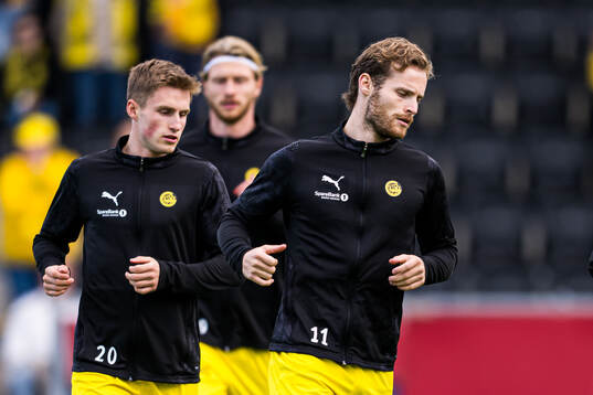 Ole Didrik Blomberg of Bodø/Glimt warms up