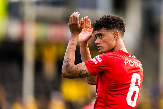 Japhet Sery Larsen of Brann looks dejected