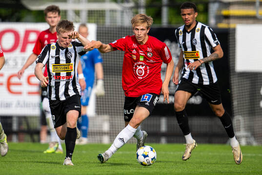 Örebros Lowe Astvald