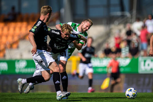 Brages Teodor Wålemark och Västerås Jonathan Ring