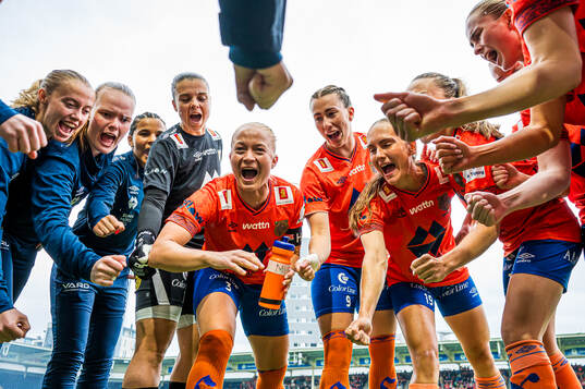 Goalkeeper Idun-Kristine Jørgensen, Mette Osvold Muri,