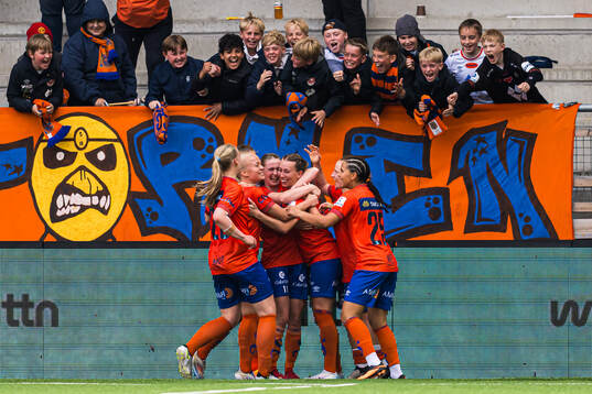 Katarina Dybvik Sunde of AaFK Fortuna celebrates