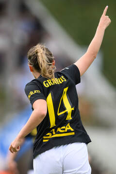 AIKs Adelisa Grabus jublar