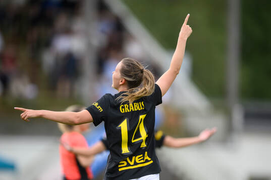 AIKs Adelisa Grabus jublar