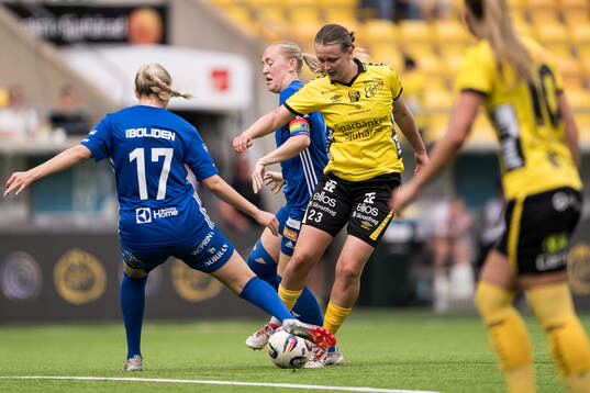 Sunnanås Emma Burman och Elfsborgs Ellen Nilsson