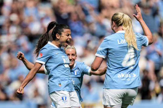 Malmö FFs Ines Belloumou jublar