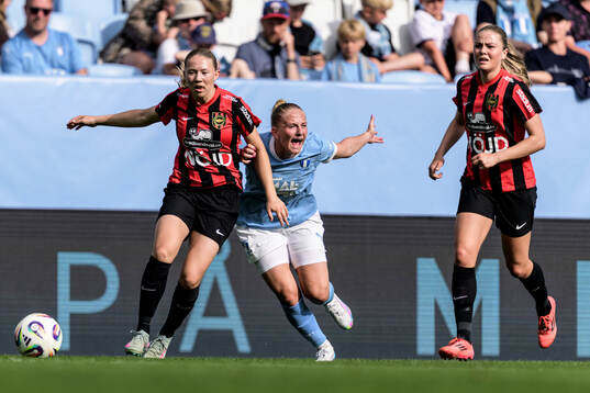 Brommapojkarnas Paula Broddner Klingspor och Malmö FFs