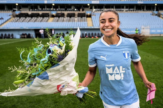 Malmö FFs Ines Belloumou jublar