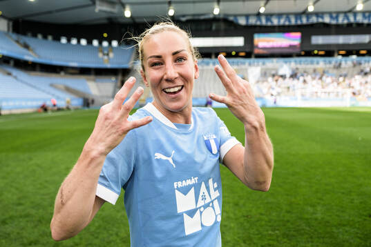 Malmö FFs Mia Persson jublar