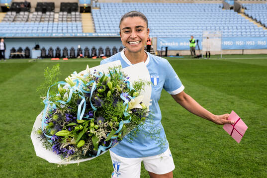 Malmö FFs Ines Belloumou jublar