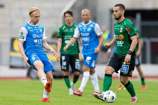 Oddevolds Linus Tornblad och Varbergs Erion Sadiku