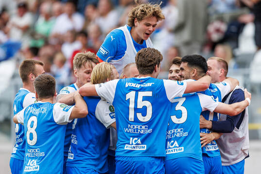 Bläddra bland fler bilder av Fotboll, Superettan, Oddevold - Varberg