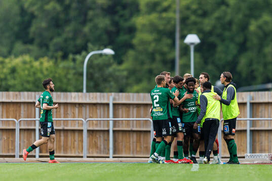 Varbergs Kevin Appiah Nyarko jublar