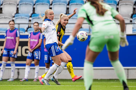 IFK Norrköpings Elin Rombing och Hammarbys Anna Jøsendal