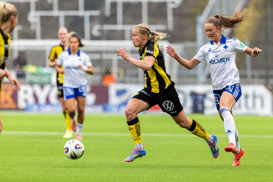 Hammarbys Julie Blakstad och IFK Norrköpings Svea Rehnberg