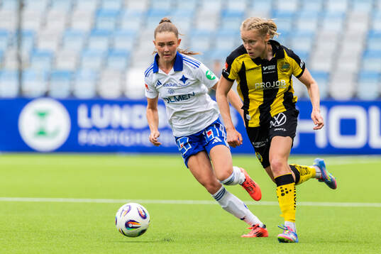 IFK Norrköpings Svea Rehnberg och Hammarbys Julie Blakstad