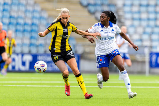 Hammarbys Ellen Wangerheim och IFK Norrköpings Maya Aliyah