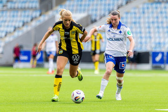 Hammarbys Smilla Holmberg och IFK Norrköpings Carrie Jones