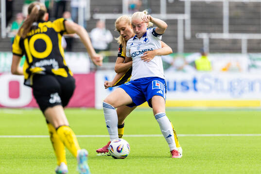 Hammarbys Smilla Holmberg och IFK Norrköpings Wilma