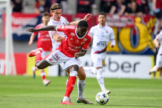 Örgrytes Noah Christoffersson och Kalmars Aboubacar Keita