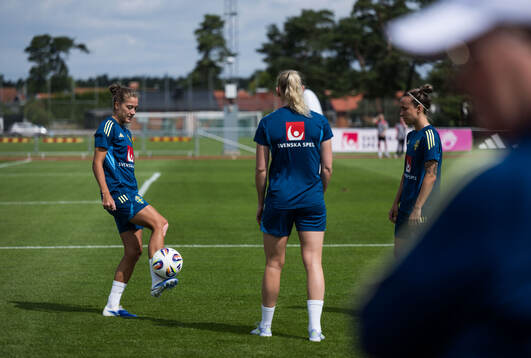 Filippa Angeldahl and Julia Zigiotti Olme of the Swedish