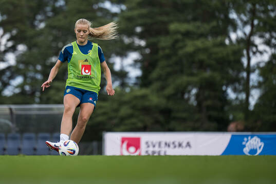 Smilla Holmberg of the Swedish women’s national football
