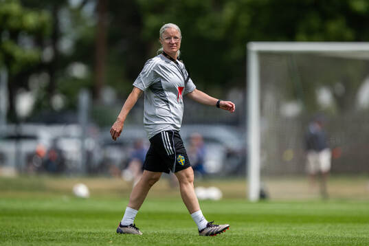 Assistant coach Victoria Sandell of the Swedish women’s