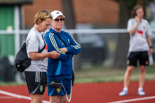 Physio Annica Näsmark and head of delegation Marika