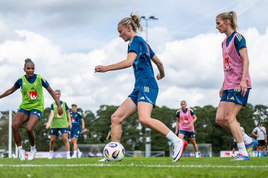 Matilda Vinberg and Sofia Jakobsson of the Swedish