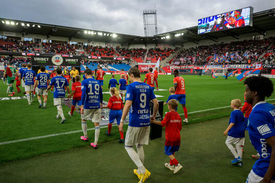 Umeå FCs och Helsingborgs spelare