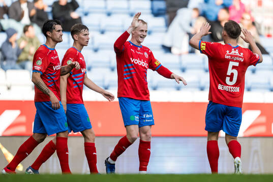 Helsingborgs Oscar Aga och Simon Bengtsson jublar