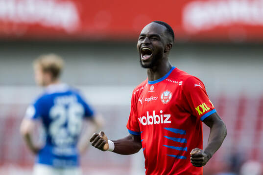Helsingborgs Adam Akimey jublar