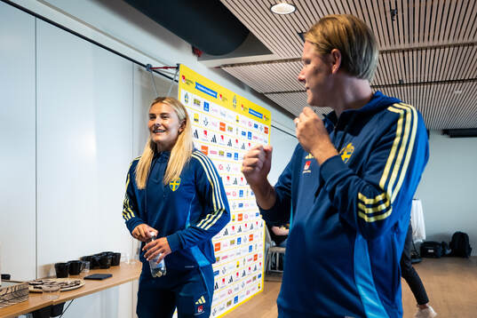 Amanda Nildén and press officer Fredrik Madestam of the