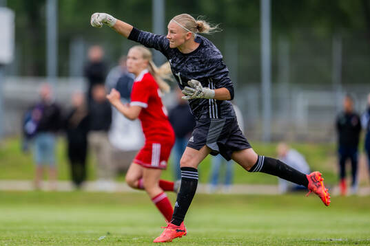 Målvakt Linnea Wallinder, Örebro SK FK