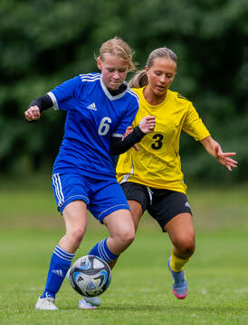 Elsa Nyberg, Färjestadens GOIF och Tamina Durakovic, QBIK