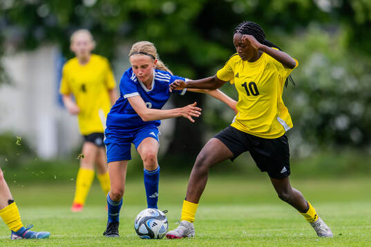Ellen Sundelin, Vallens IF och Kajsa Asplund, Gamla Upsala