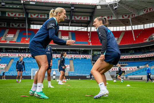 Lisa Naalsund and Vilde Bøe Risa of the Norwegian women's