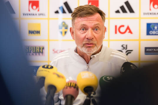 Head coach Peter Gerhardsson of the Swedish women's
