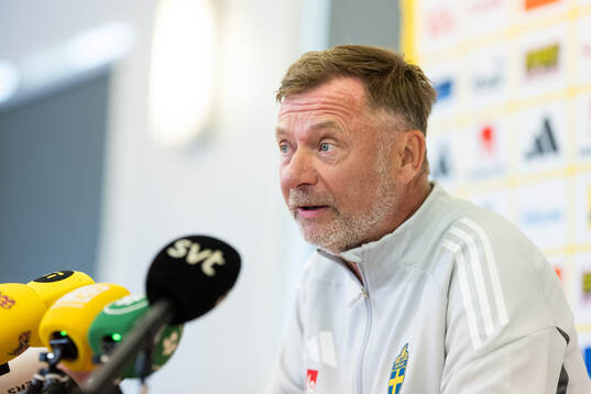 Head coach Peter Gerhardsson of the Swedish women's